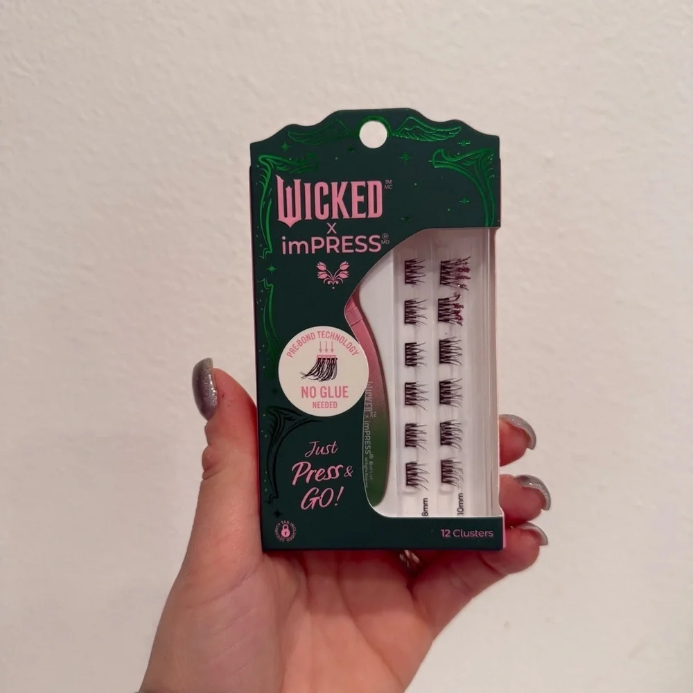 Scunci Wicked 3pc Claw Clip and Snap Clips Set & Wicked imPRESS Cluster Lashes